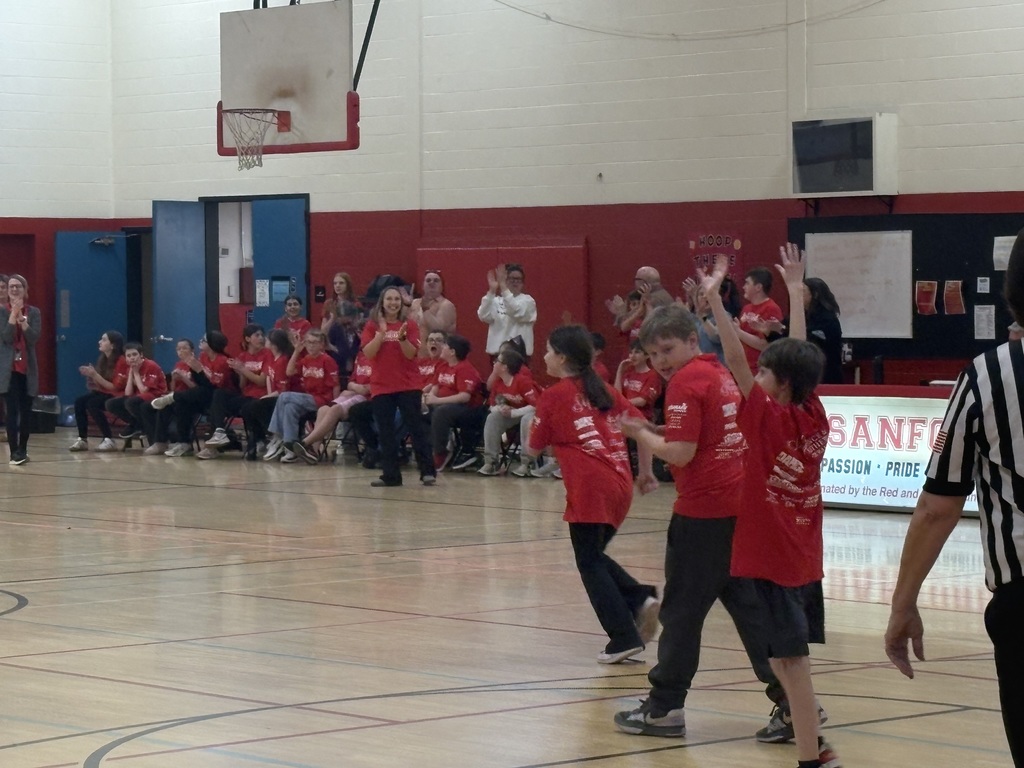 Sanford Middle School had its first ever Unified Basketball game against Massabesic yesterday and it was a great turnout! Thank you to all who made this happen. 