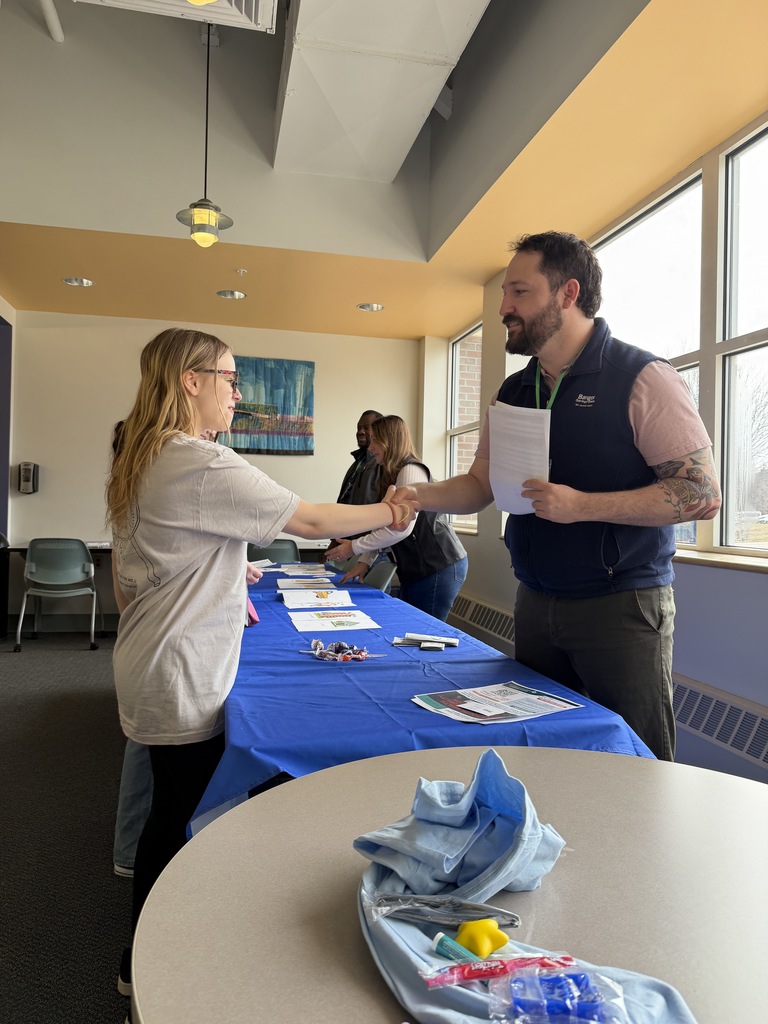 8th grade JMG students from Sanford Middle School traveled to Central Maine Community College in Auburn to participate in the two-day Maine Youth Action Network Leadership Conference. Students attended workshops led by youth and organizations from across Maine working to make a positive impact in our state, visited a networking fair where they made meaningful connections related to their interests, and took part in hands-on leadership training sessions. Our students were complimented by conference attendees and organizers for their professionalism, energy, and level of engagement. We are so proud of everything these students represented at this event!