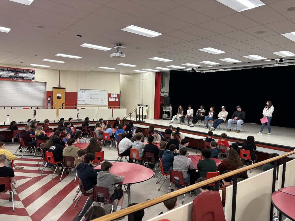 Big shoutout to the Sanford High School students who visited Sanford Middle School this morning! 👏 They took time out of their day to sit down with our rising 9th graders and share their firsthand experiences at SHS — real voices, real stories, and exactly the kind of peer connection that makes a difference. Thank you for helping pave the way!