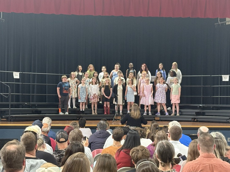 Sanford Pride’s Celebration of Learning continued tonight with their 4th Grade concert!