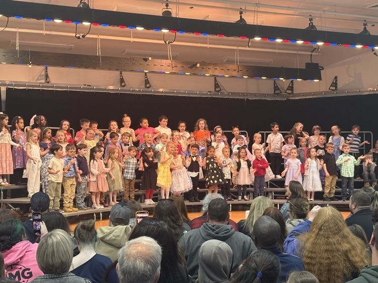 Carl J. Lamb's Kindergarten and 1st Grade Concert and Art Show is underway!