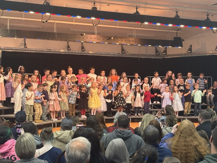 Carl J. Lamb's Kindergarten and 1st Grade Concert and Art Show is underway!