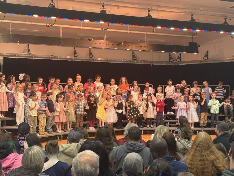 Carl J. Lamb's Kindergarten and 1st Grade Concert and Art Show is underway!