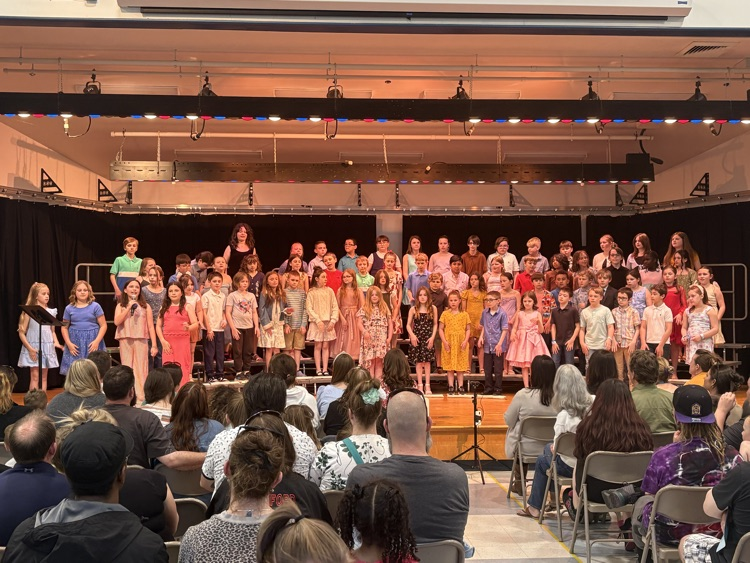 Carl J. Lamb concludes its Concert and Arts nights with the 4th Grade performance!
