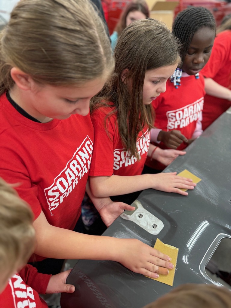What a morning for our 4th graders! Students from Carl J. Lamb Elementary, Sanford Pride Elementary, and Margaret Chase Smith Elementary kicked off their day with some exciting real-world learning — visiting Moody's Collision & Auto Body Repair and Sanford Seacoast Regional Airport! ✈️🔧  Experiences like these bring classroom learning to life and open young minds to the many incredible career paths right here in our community. A huge THANK YOU to Moody's Collision & Auto Body Repair and Sanford Seacoast Regional Airport for welcoming our students and giving them an unforgettable morning. 