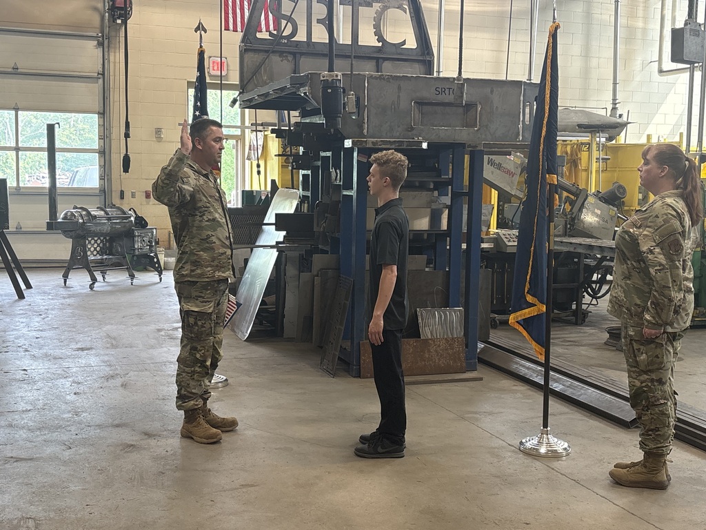 This morning, members of the NH Air National Guard came to the Sanford Regional Technical Center to recognize recent SHS and SRTC graduate Gavin Ericson as he signed his enlistment contract and took his oath. The ceremony took place in the SRTC welding room.  During his time at SRTC, Gavin completed two programs: Welding & Metal Fabrication and Engineering & Robotics. This fall, he will attend the University of New Hampshire to study mechanical engineering while serving with the NH Air National Guard. Congratulations to Gavin!