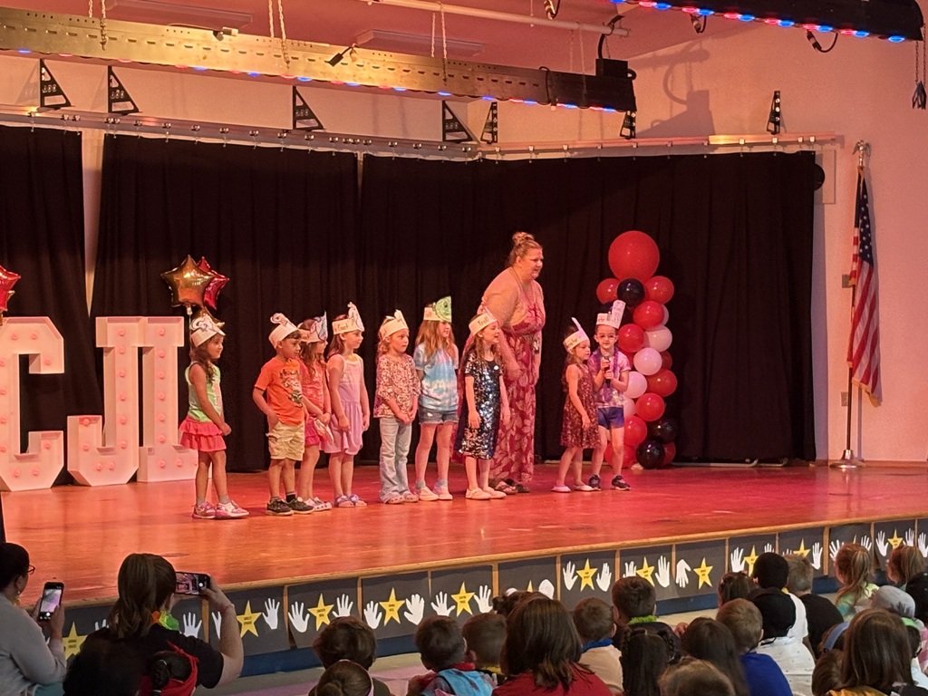 Carl J. Lamb Elementary wrapped up the school year with an epic talent show featuring singers, dancers, storytellers, and everything in between. The stage was LIT (literally 🔴💡) and the energy in that auditorium was absolutely electric!  From the tiniest performers to the oldest kids in the building, every student who took that stage today was a star. 🌟 We couldn't be more proud.