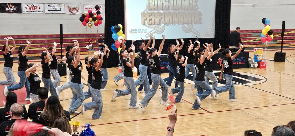 Cavs dance team