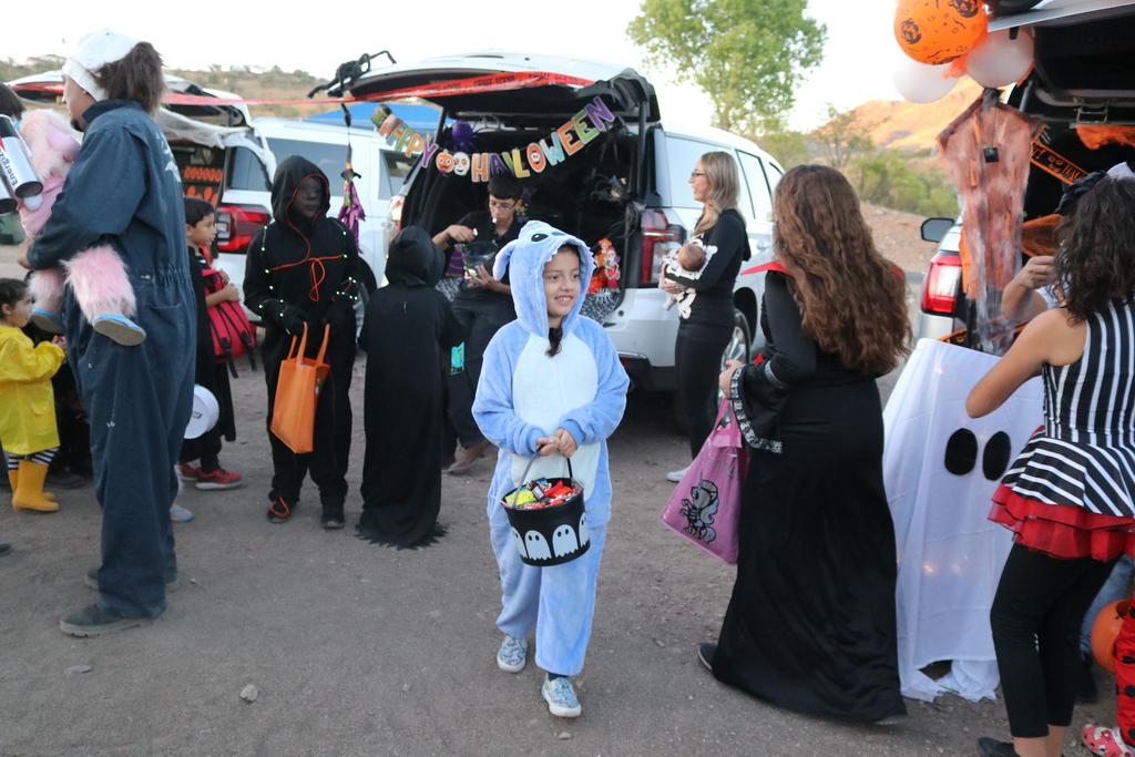 Children enjoying Trunk or Treat