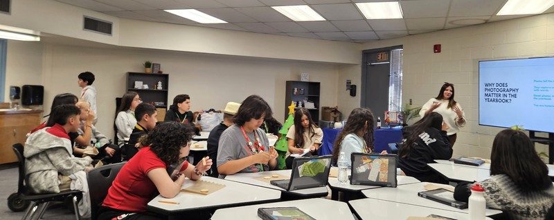 yearbook club members pictured with Ms. Bilow during photography 101
