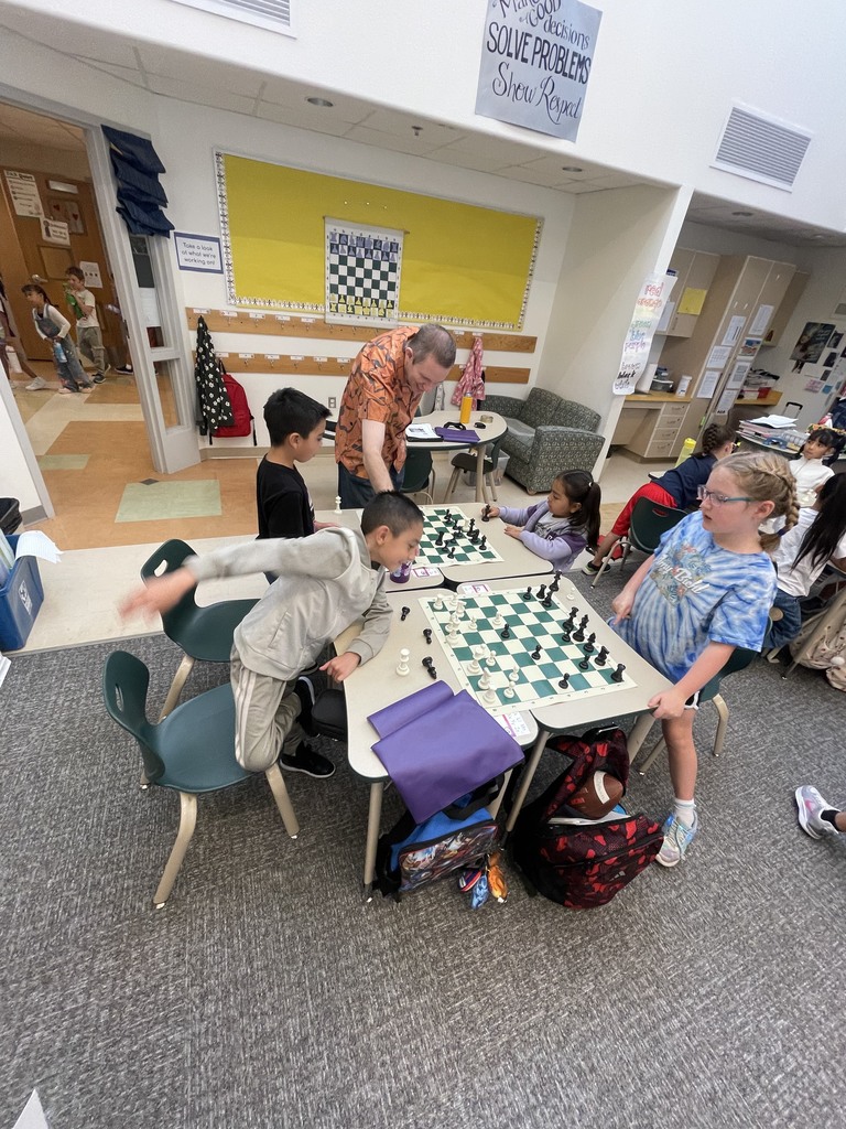 students palying chess