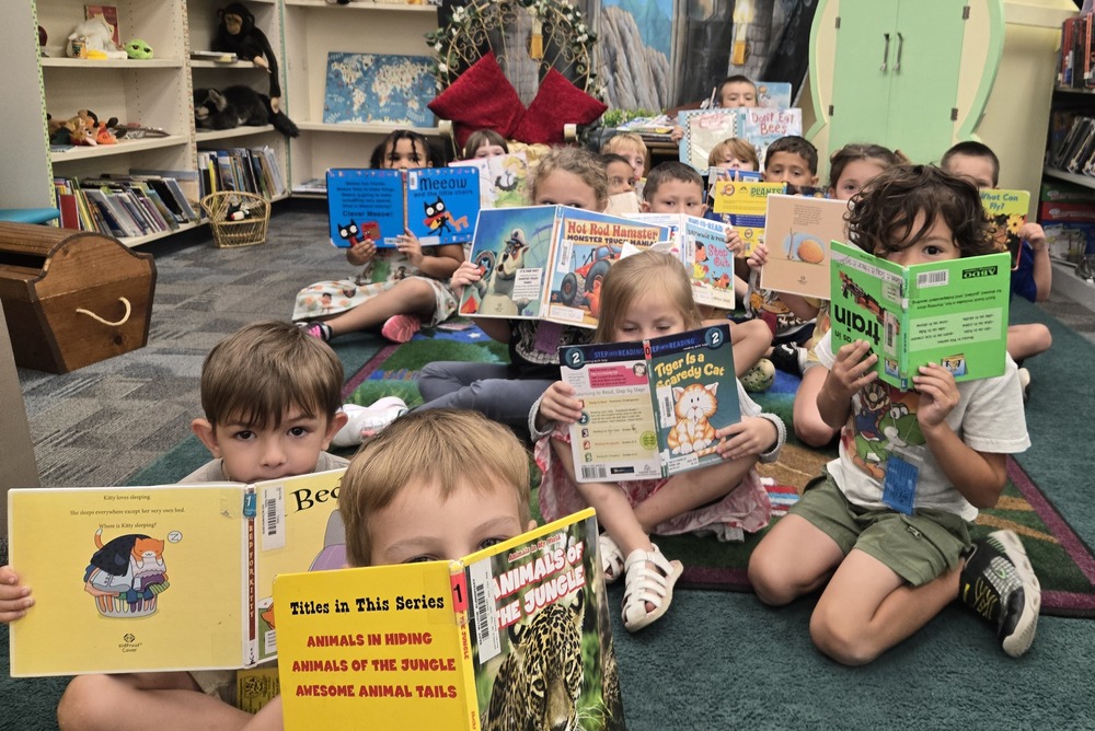 kids reading books