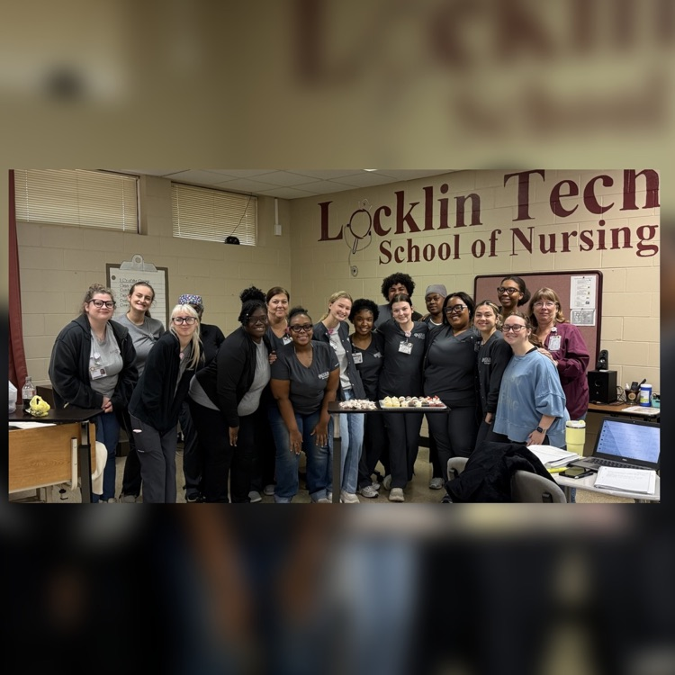 Nursing students and instructors 