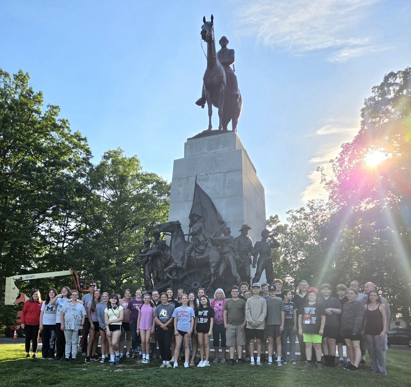 Lee Statue