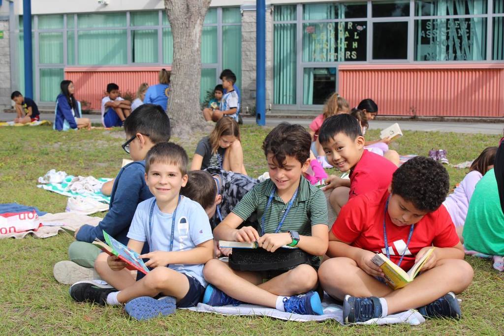 A group of students reading together