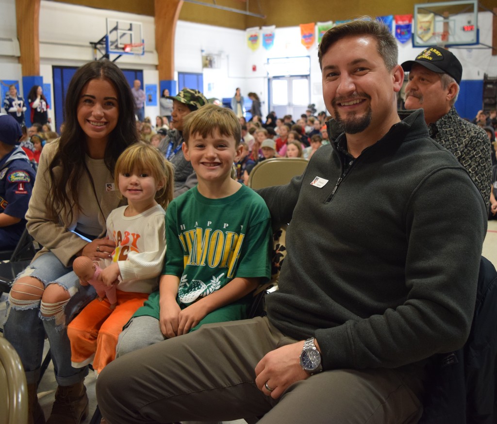 Veteran family members with their student(s)