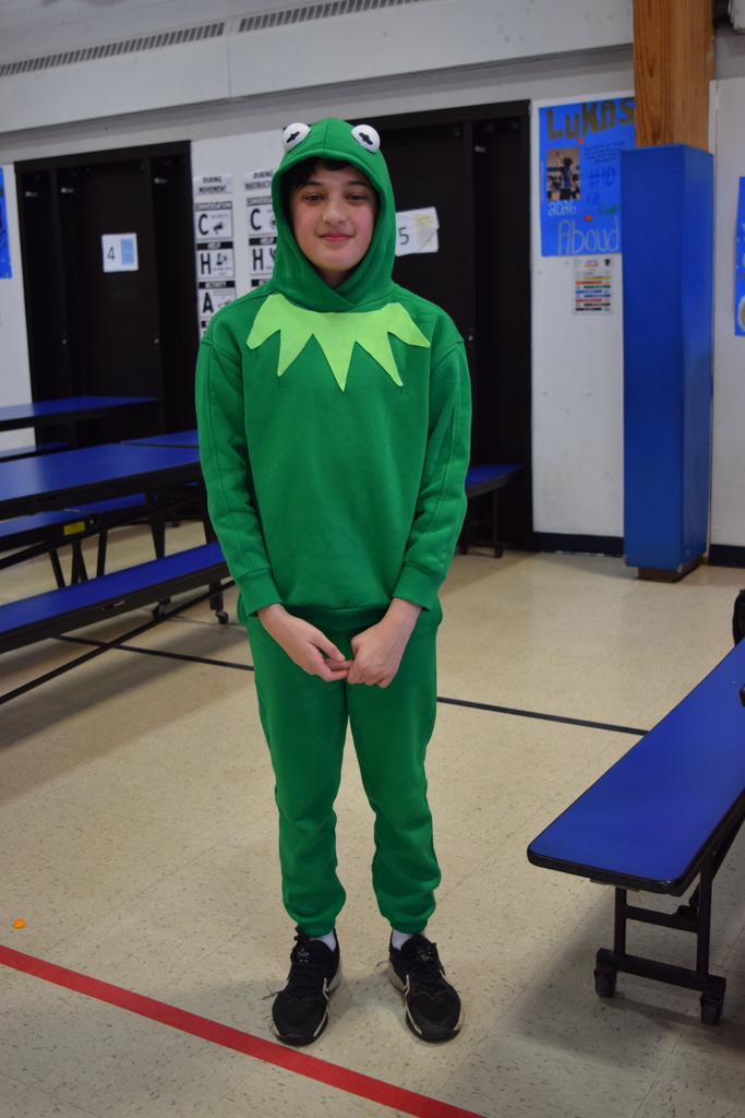A student dressed as a frog!