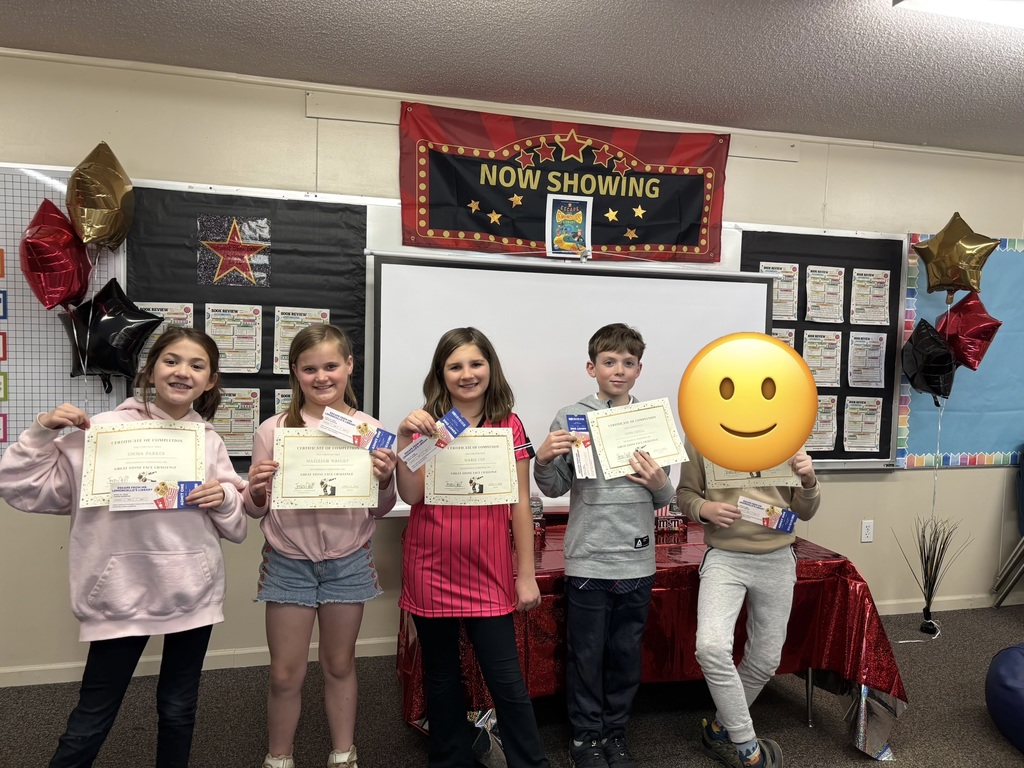 Posing with their certificates!