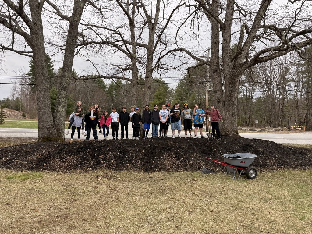 Posing with the clean library grounds!