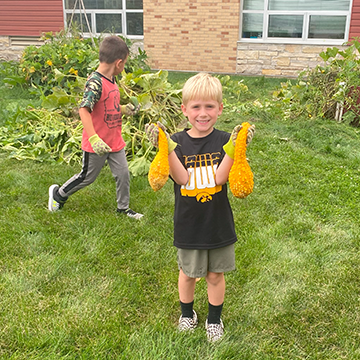 Tower Rock Students Work in the School Garden