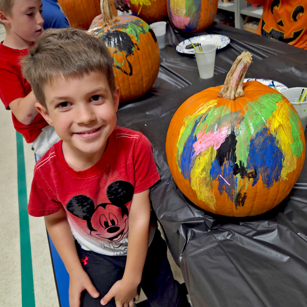 Afterschool Club Painting Pumpkins