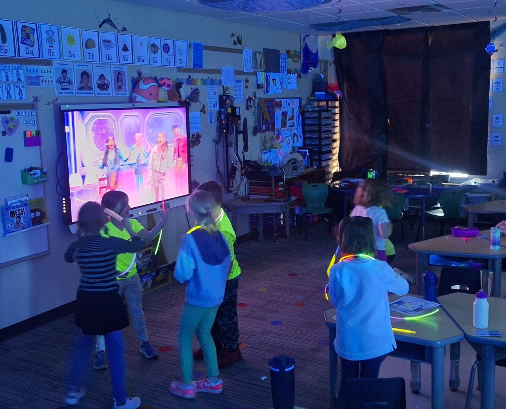 Geometry Glow Party