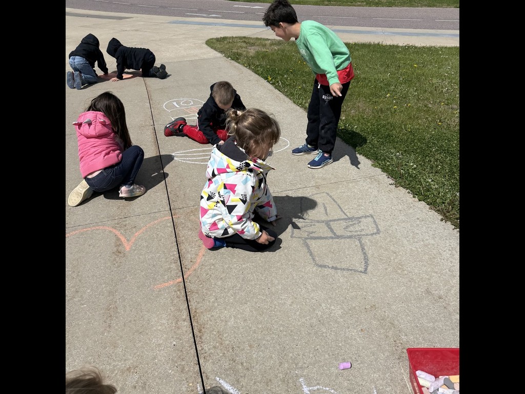 Chalk art 