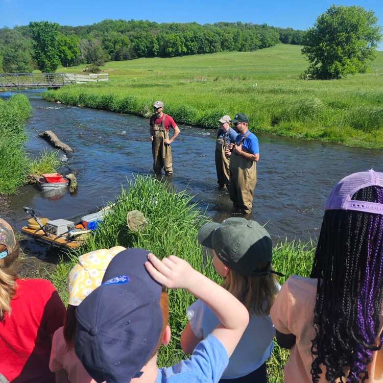 Experts from the DNR Fisheries .