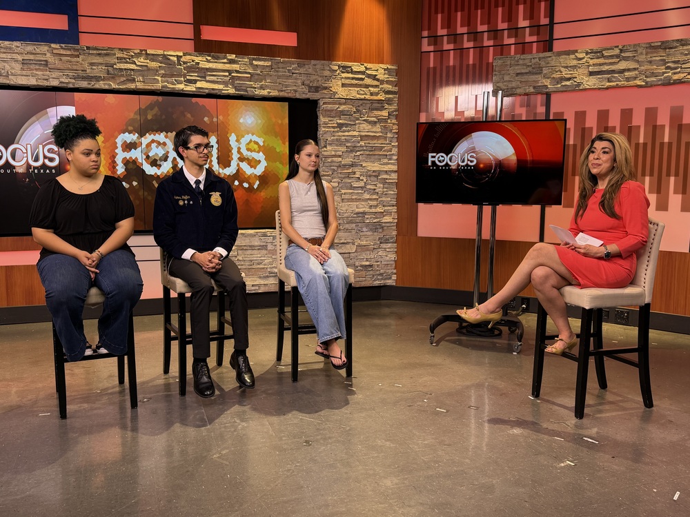 Clemens students at Fox 29 studios with host Melissa Vega