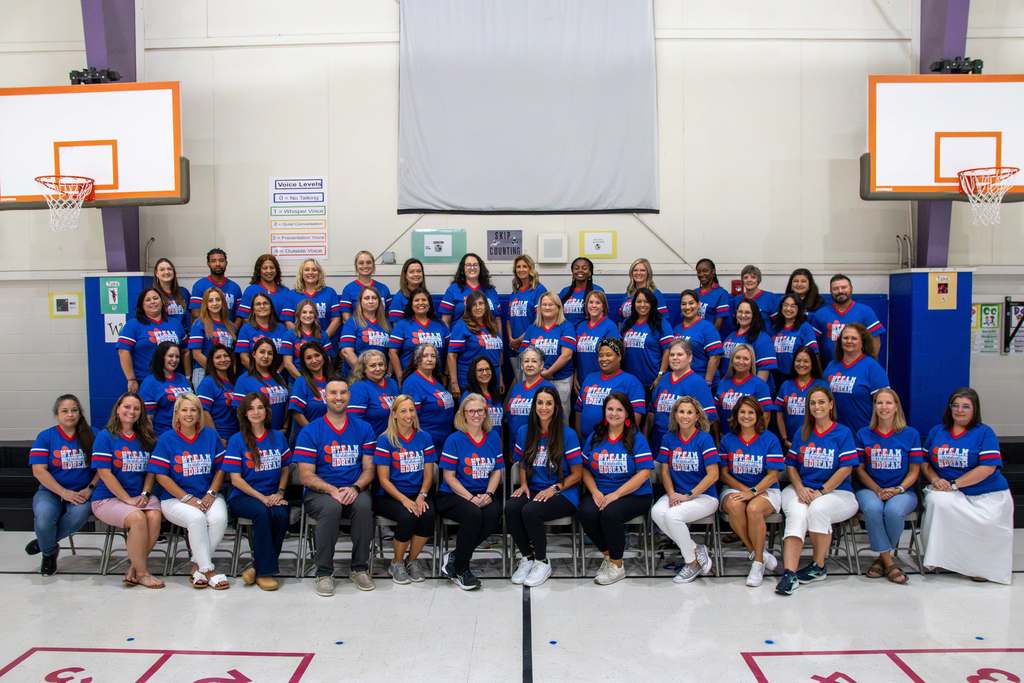Beginning of school year campus staffpicture
