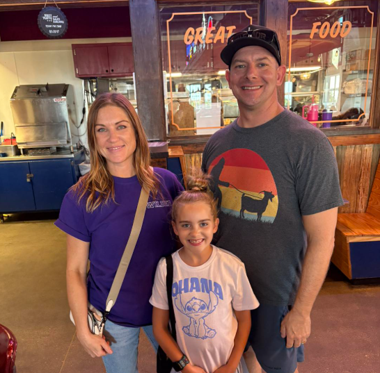 Mrs. Vance and family at Willie's