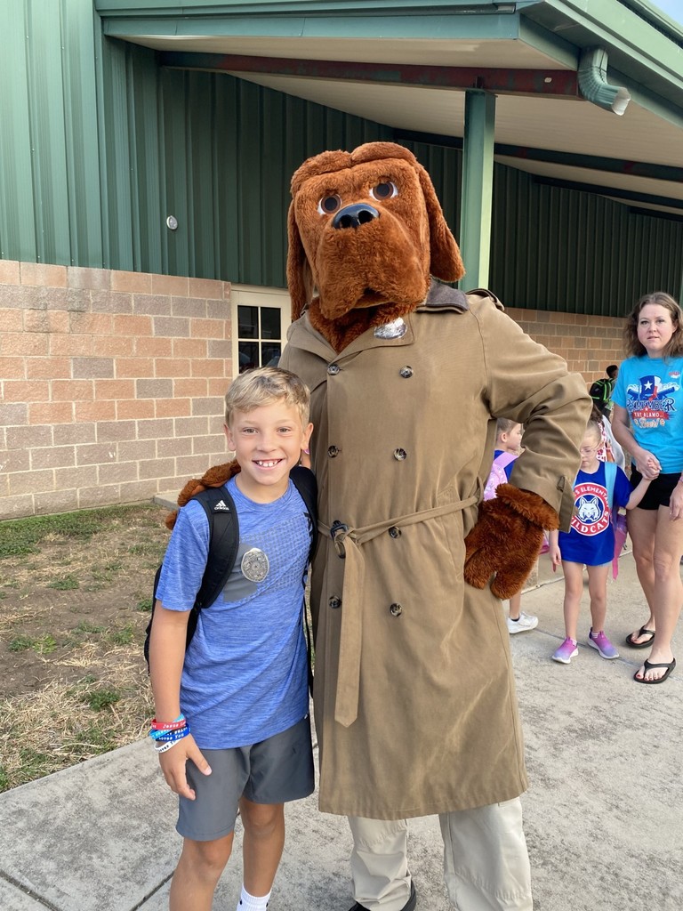 Cibolo Police Department and McGruff the Crime Dog welcomed the Watts Wildcats to school this morning!