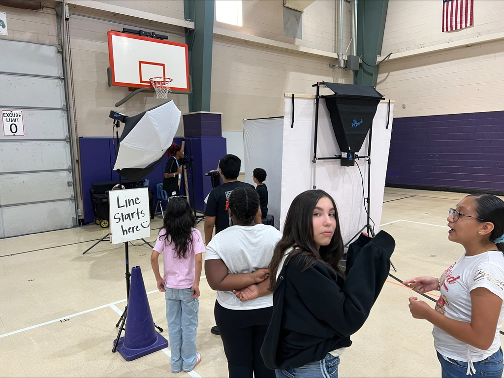 6th grade girls waiting to get their picture taken.