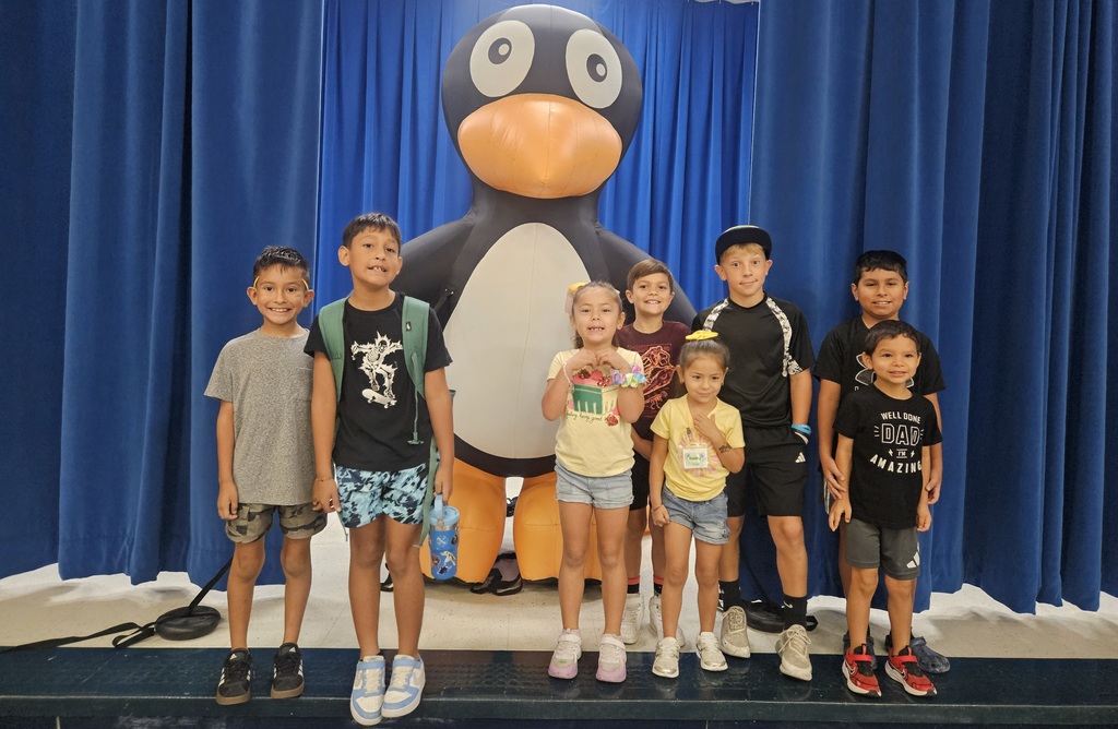 Jiji made a SURPRISE visit to Watts this morning!