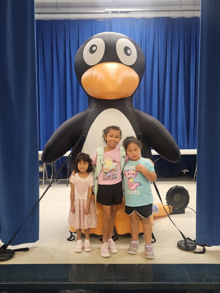 Jiji made a SURPRISE visit to Watts this morning!