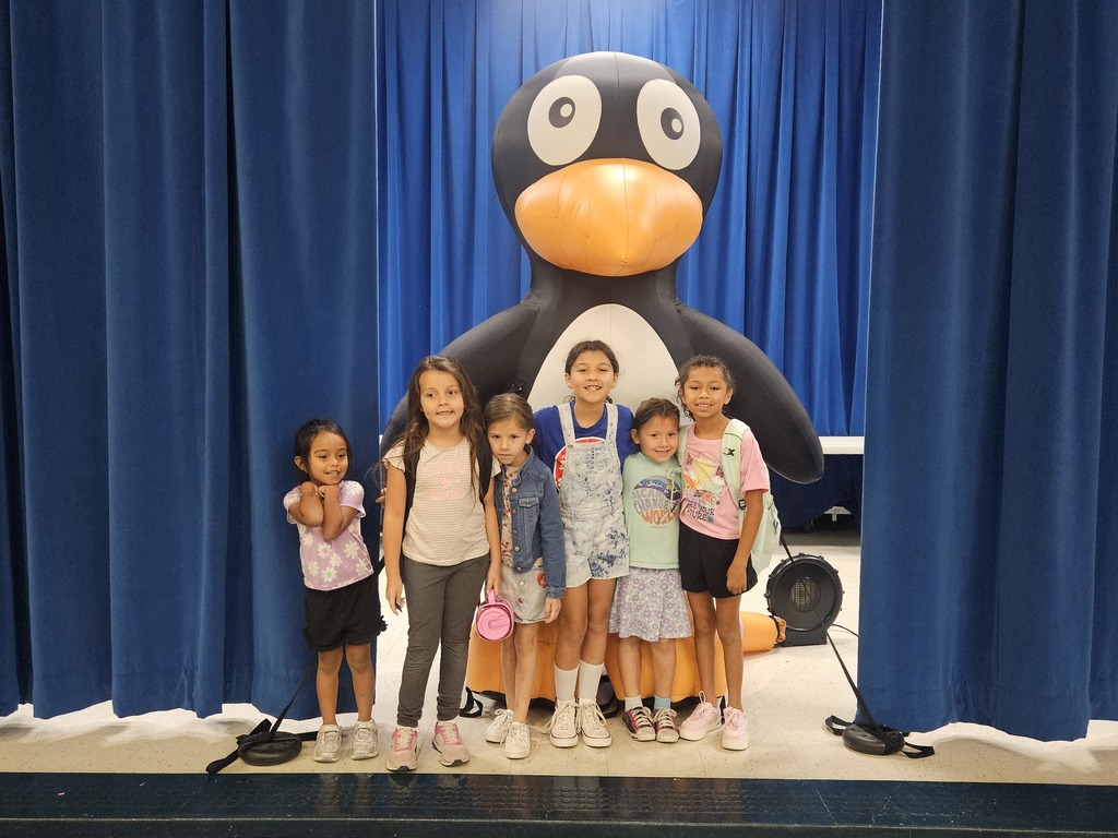 Jiji made a SURPRISE visit to Watts this morning!