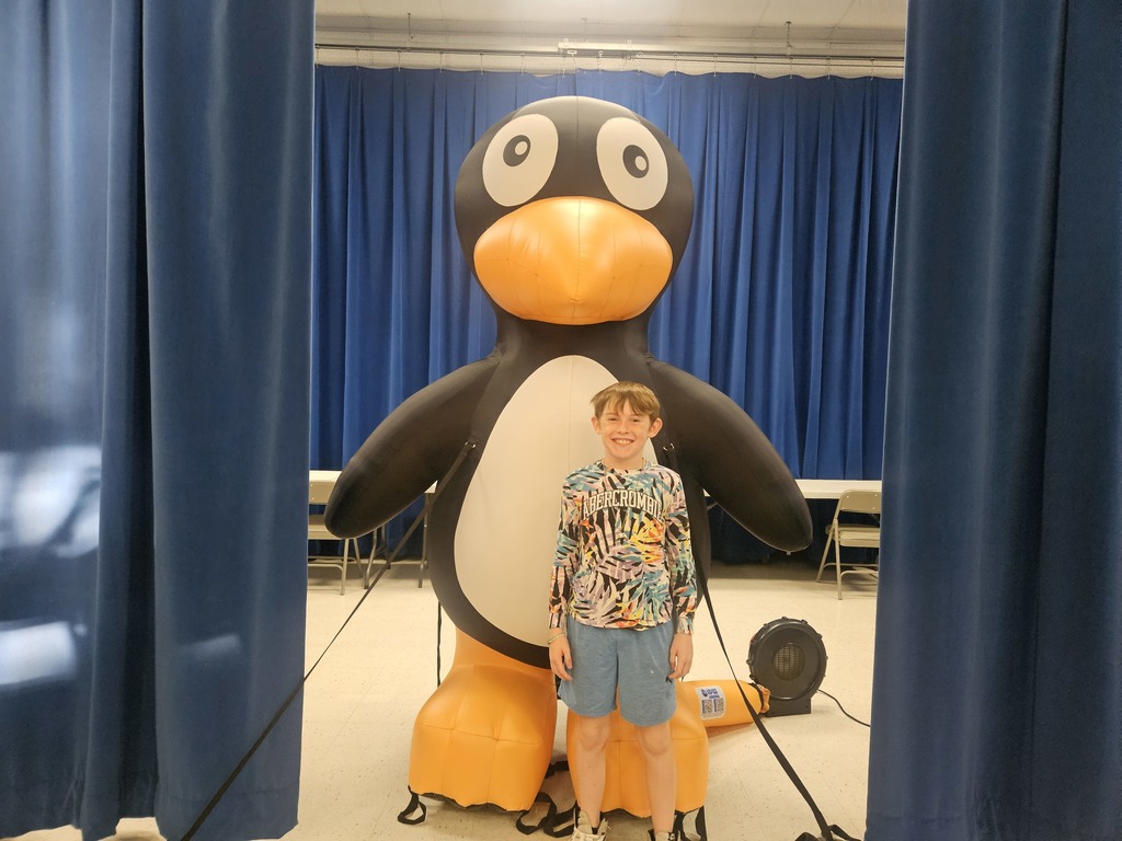 Jiji made a SURPRISE visit to Watts this morning!