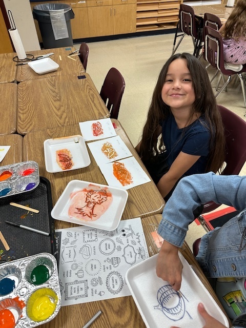 3rd graders making magic in art!