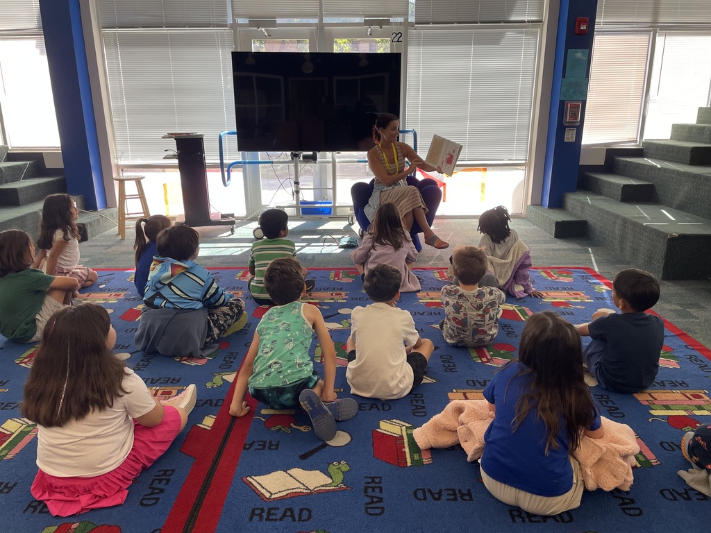 Wildcats enjoyed a special mystery reader in the library.