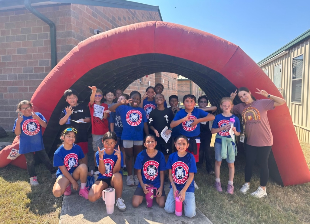 Wildcats having a BLAST at the Obstacle Run!