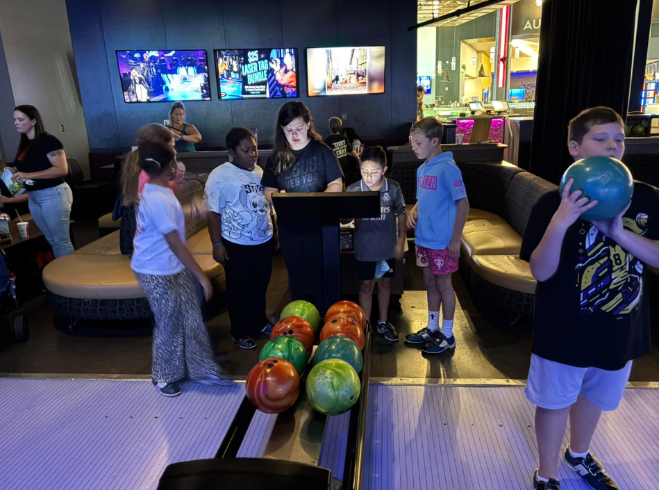 Wilder students bowling
