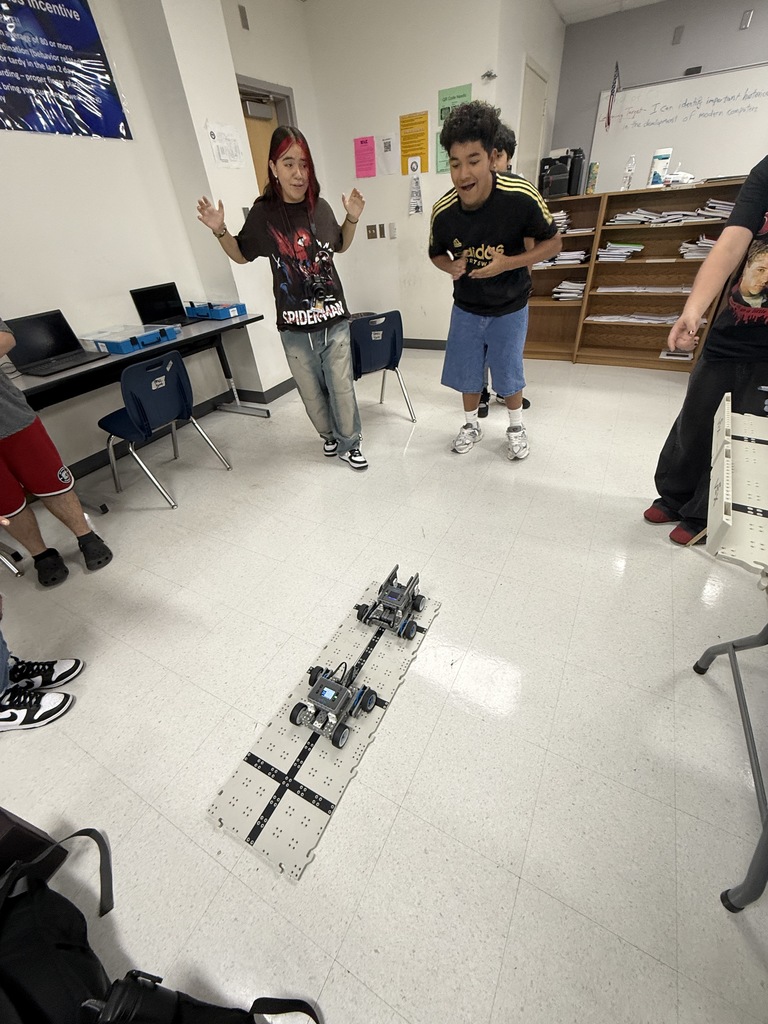 Tug of war tournament in Robotics 7