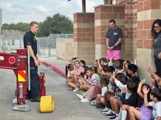 Fire department visits Green Valley