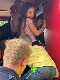 Fire department visits Green Valley