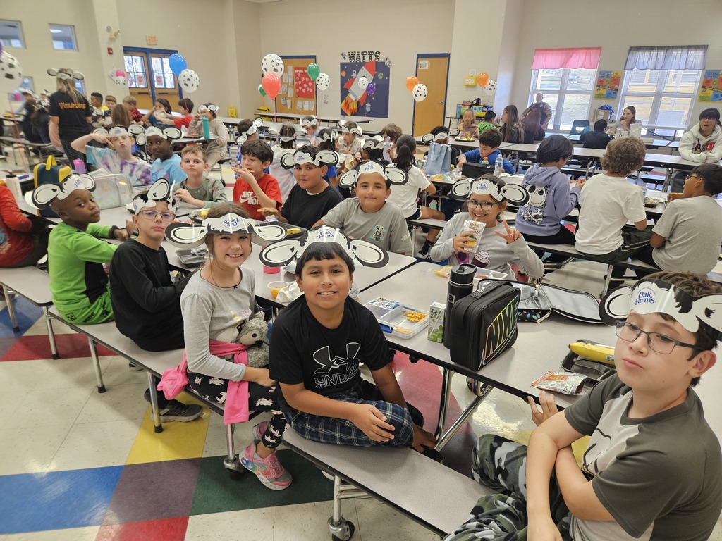 Oak Farms visited the Wildcats at lunch today