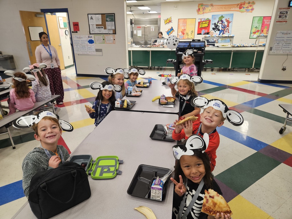 Oak Farms visited the Wildcats at lunch today
