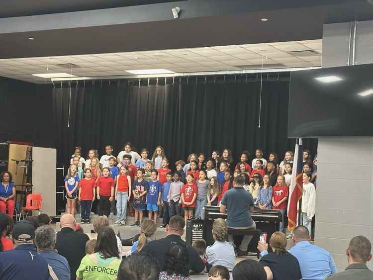 4th grade choir singing