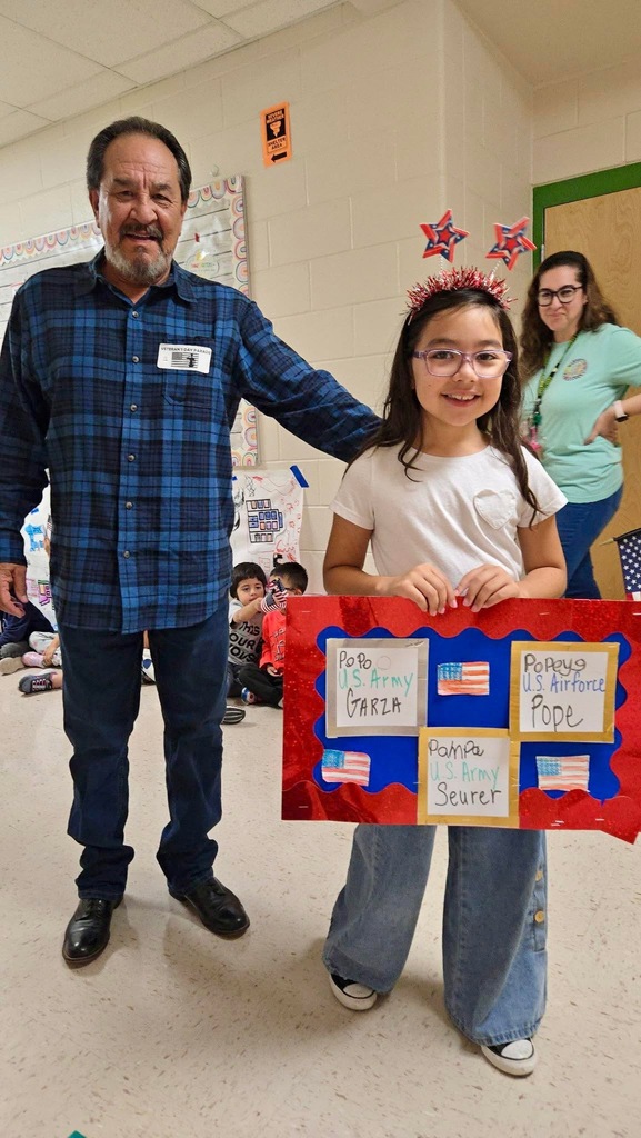 Schertz Elementary School parade for vets