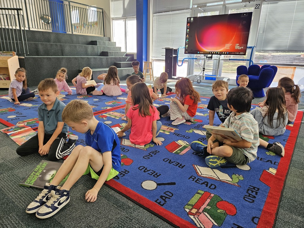 Kindergarten readers in action