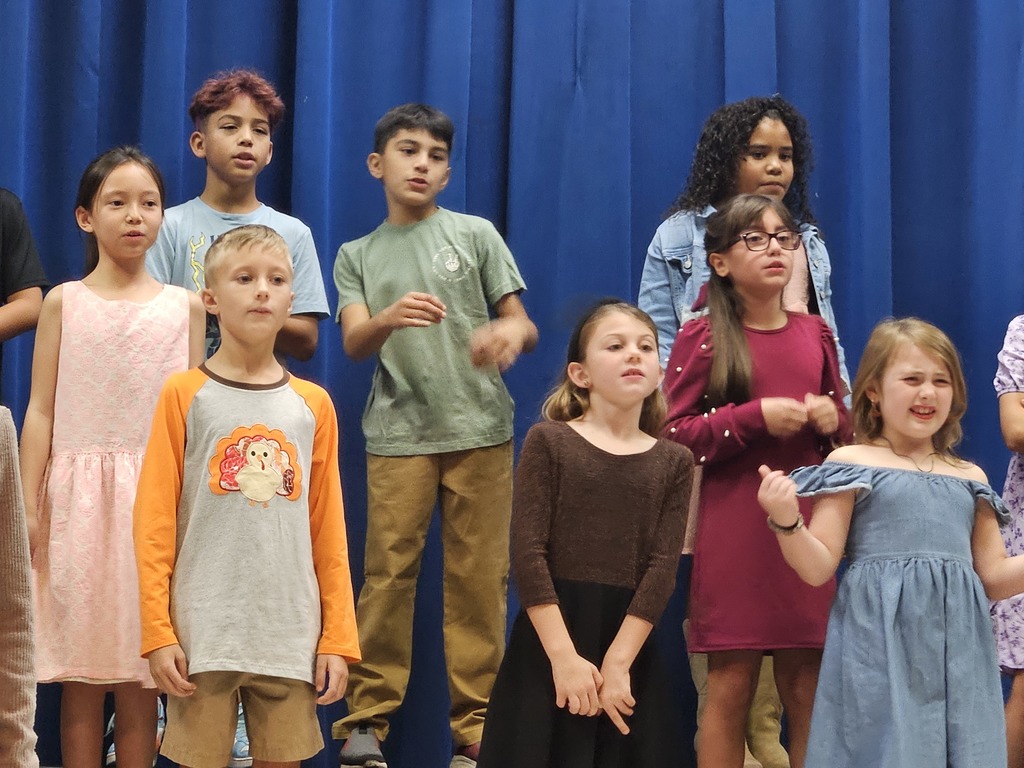 3rd Grade Thanksgiving Choir Performance